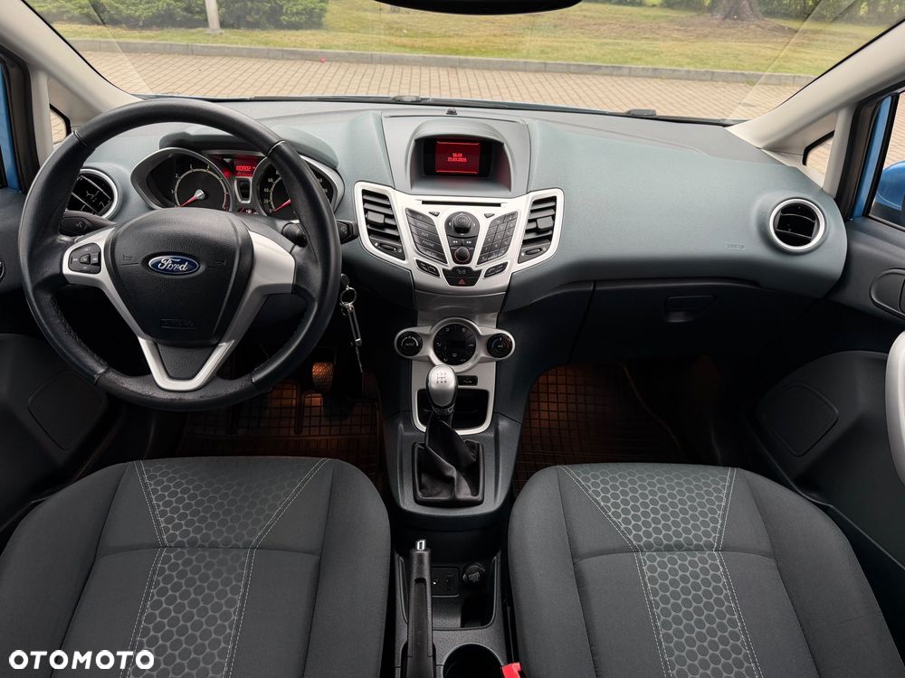 Ford Fiesta - 8