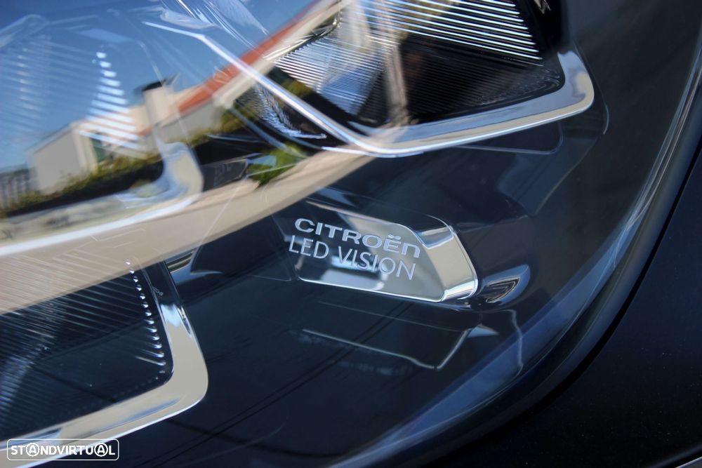 Citroën C3 1.2 PureTech Shine EAT6 - 4