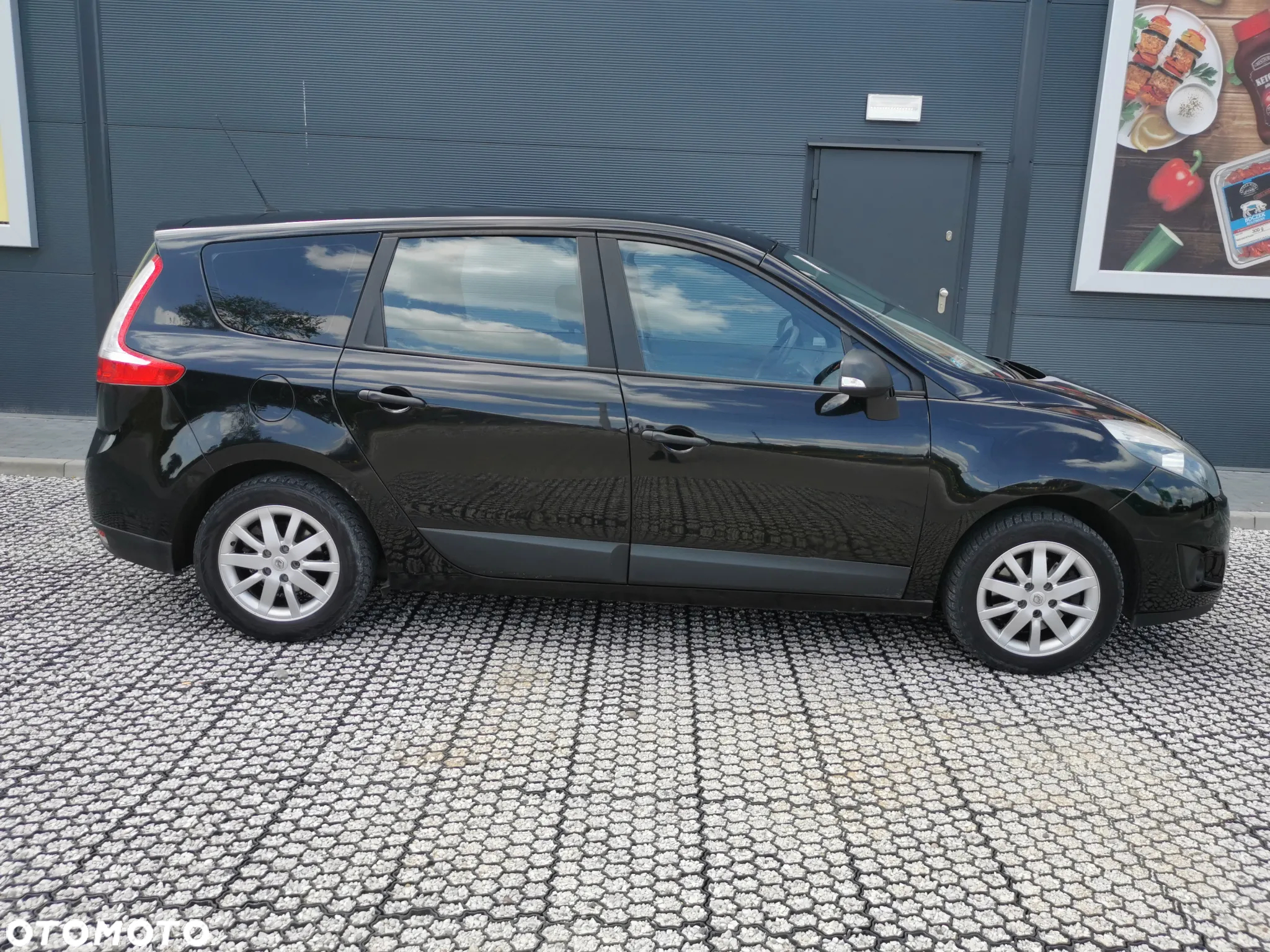 Renault Grand Scenic - 22