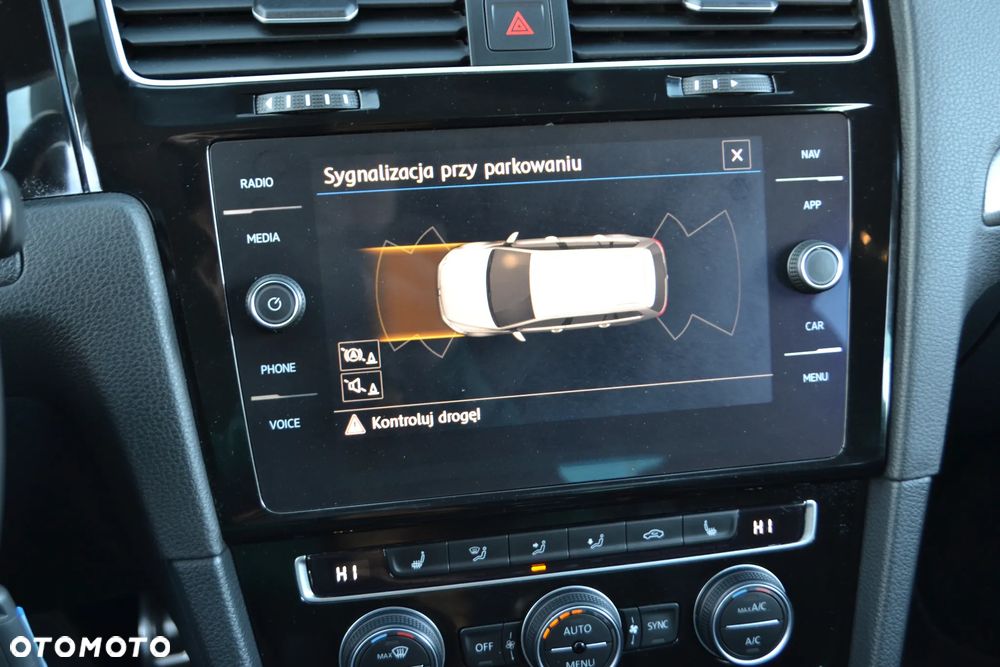 Volkswagen Golf Variant - 25