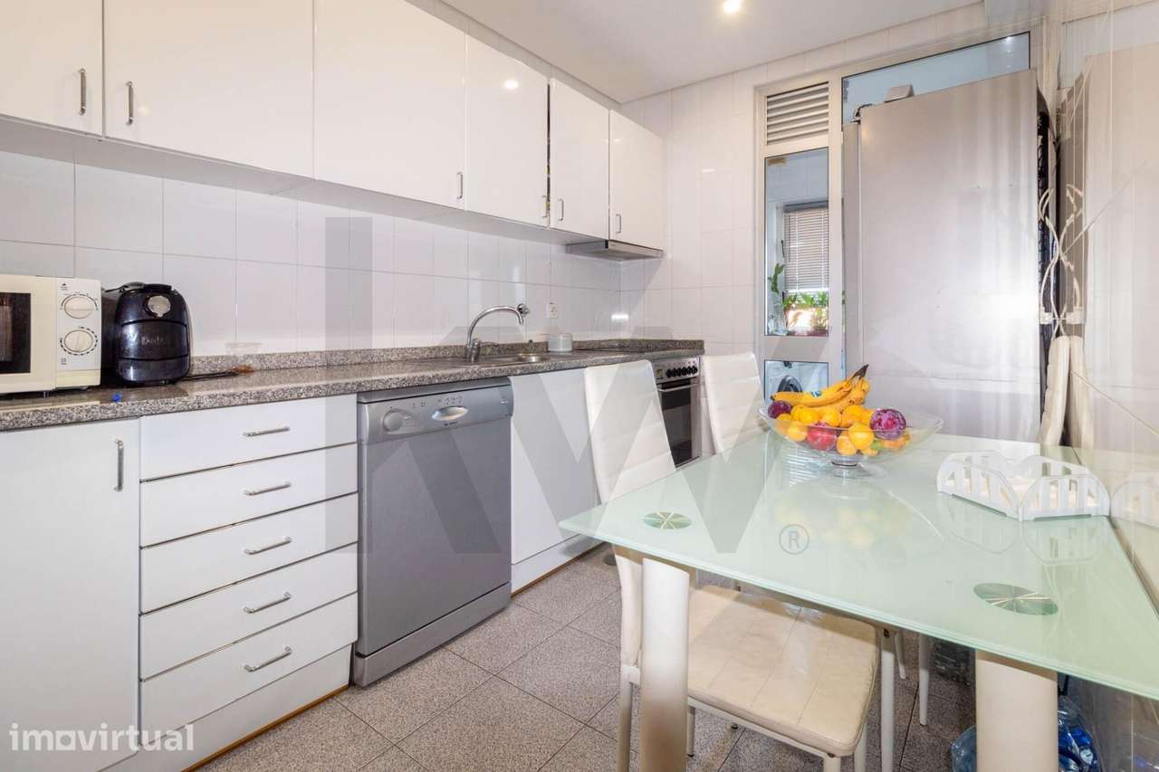 Apartamento T2 ao  centro de Rio Tinto, junto ao Metro, com garagem, e - Grande imagem: 4/27