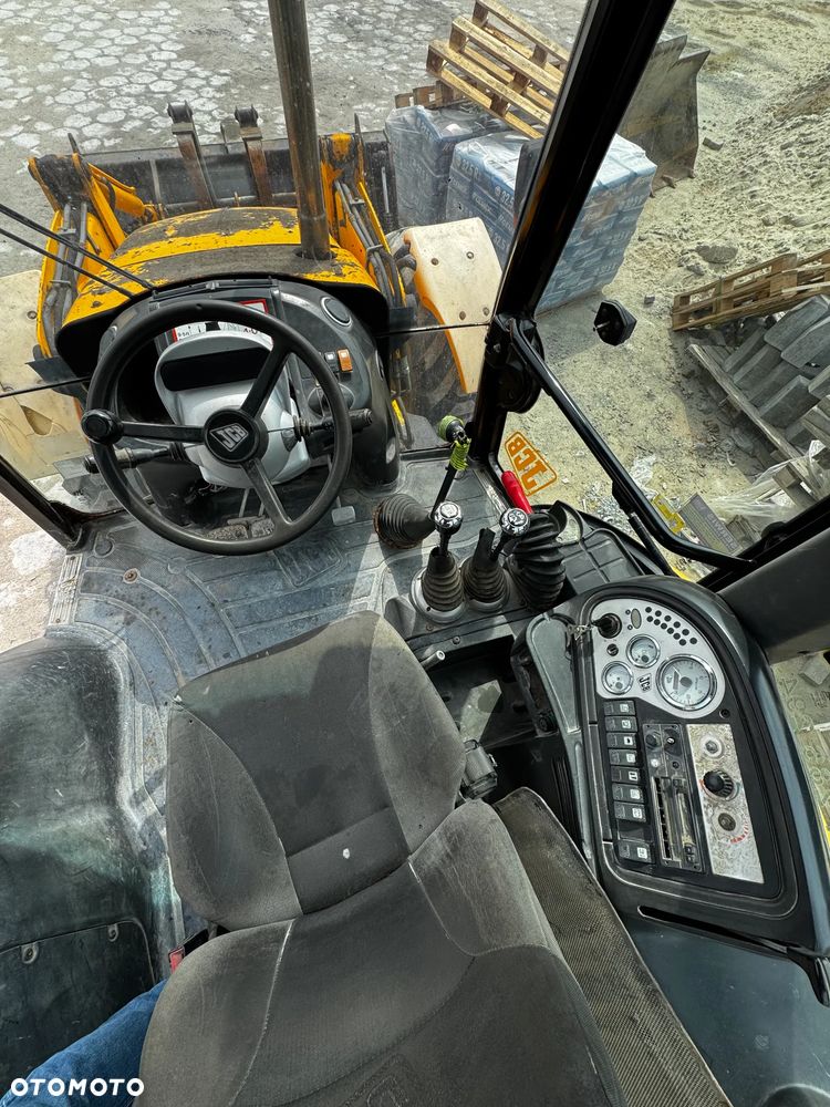 JCB 3 CX - 6