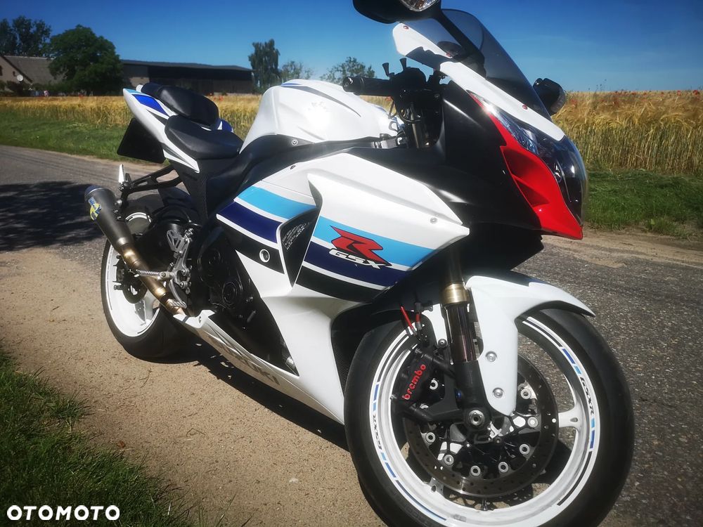Suzuki GSR - 1