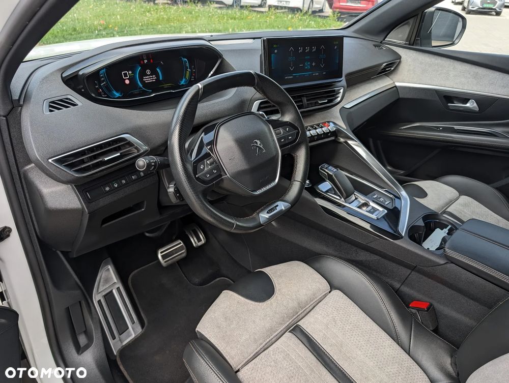 Peugeot 3008 225 e-EAT8 GT - 20
