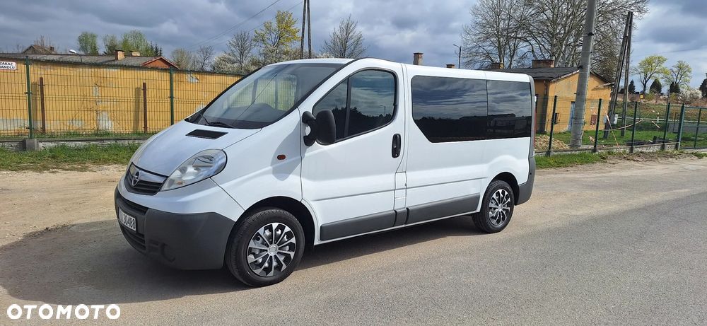 Opel Vivaro - 1