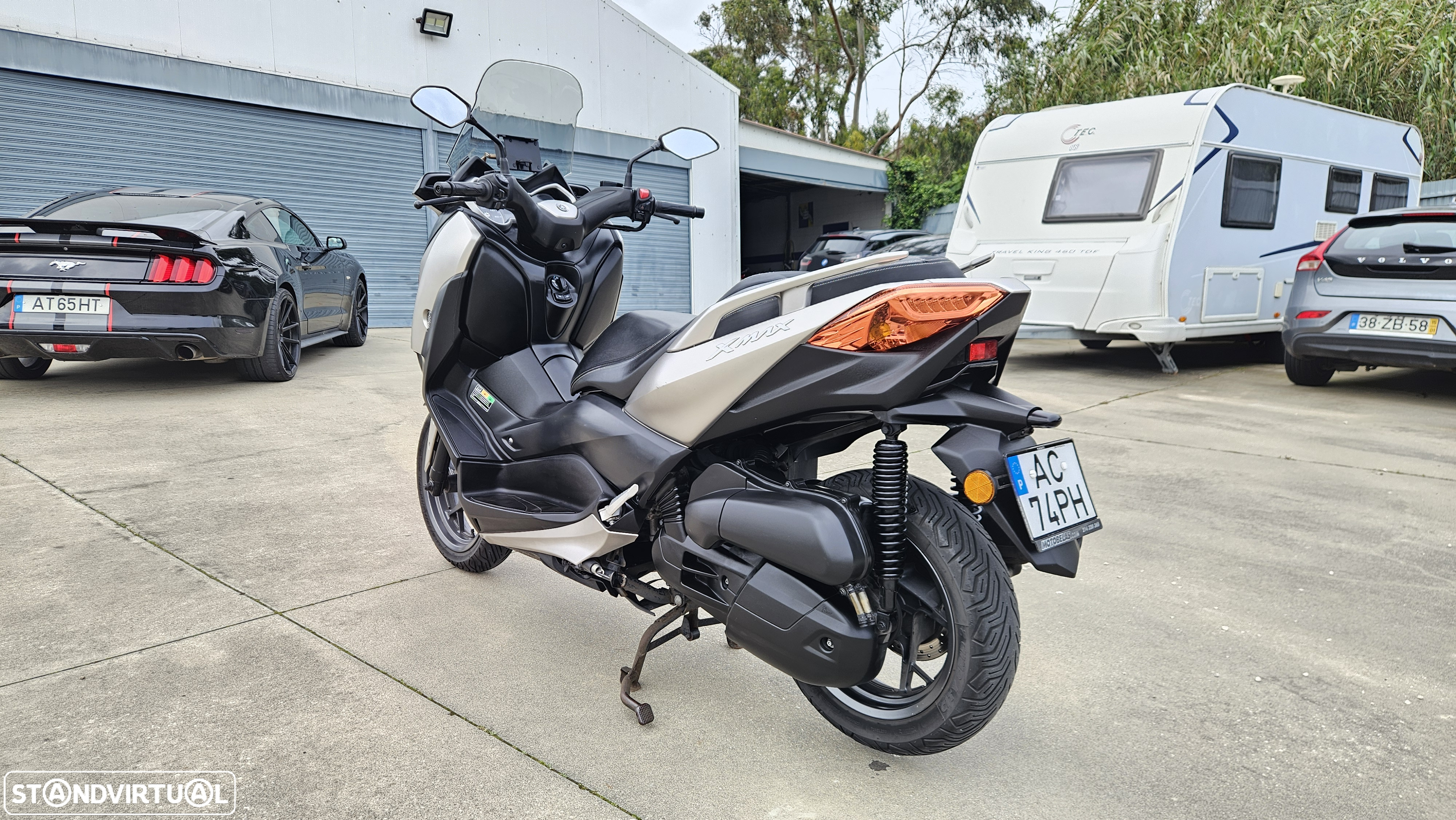 Yamaha X-Max - 7