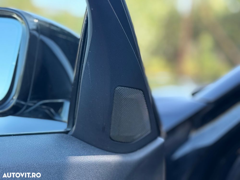 BMW Seria 3 330e Aut. Advantage - 21