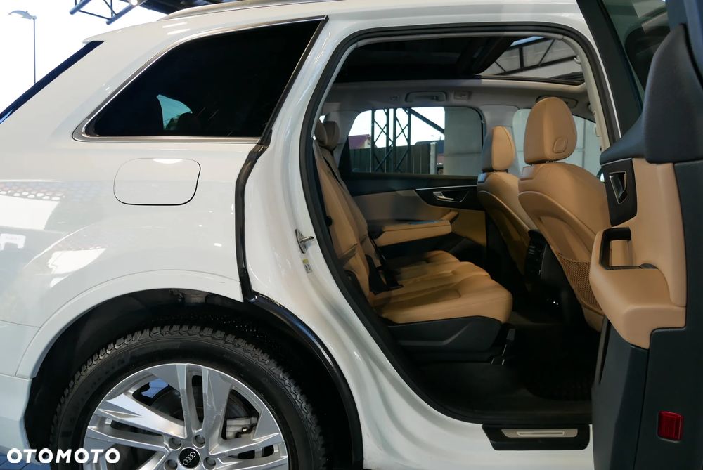 Audi Q7 - 11