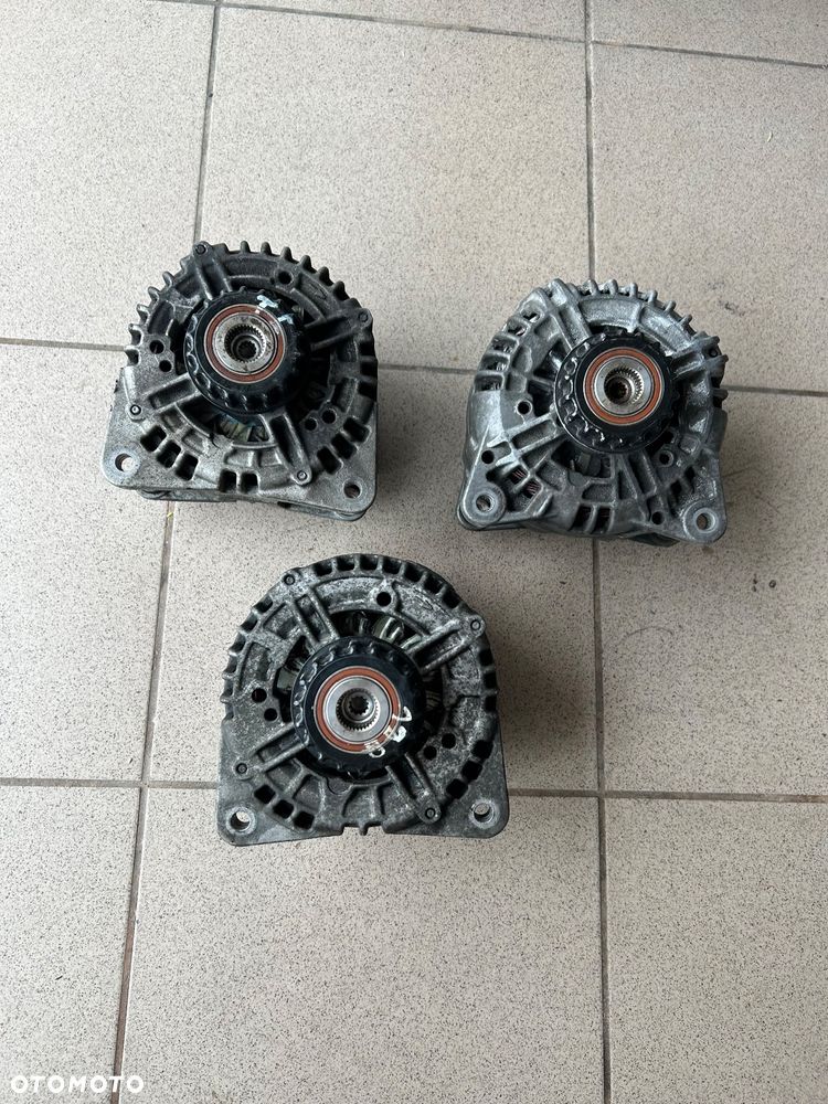 Volkswagen transporter T5 alternator 2.5  070903024A 070903024B 070903024F - 1