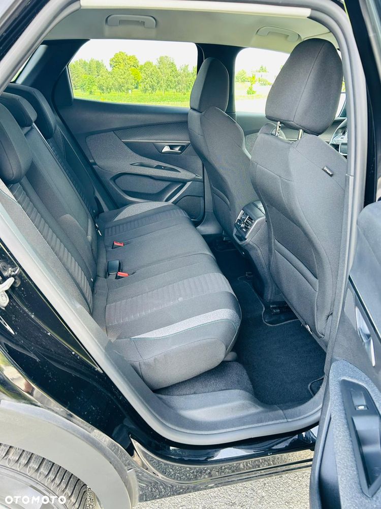 Peugeot 3008 - 11