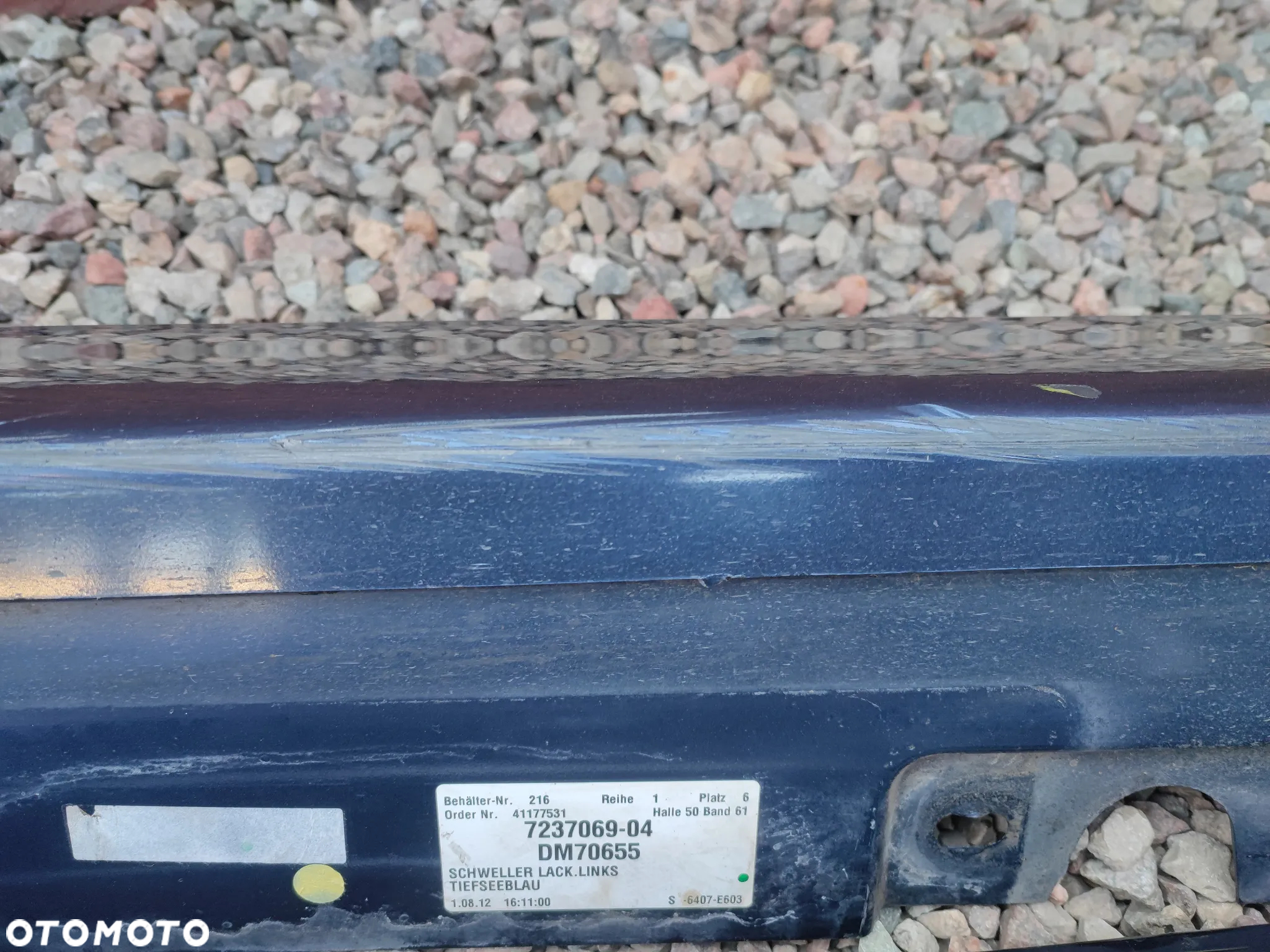BMW F11 / F10 / F11N / F10N ORYGINALNE NAKŁADKI NA PROGI LEWA / PRAWA W KOLORZE  TIEFSEEBLAU METALLIC O KODZIE LAKIERU A76 O NR.  51 77 7 262 663 / 51 77 7 262 664 OEM W DOBRYM STANIE - 23