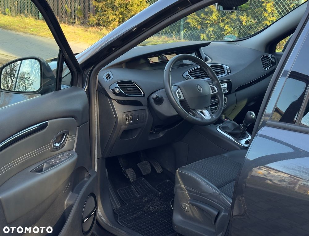 Renault Scenic dCi 130 FAP Bose Edition - 10