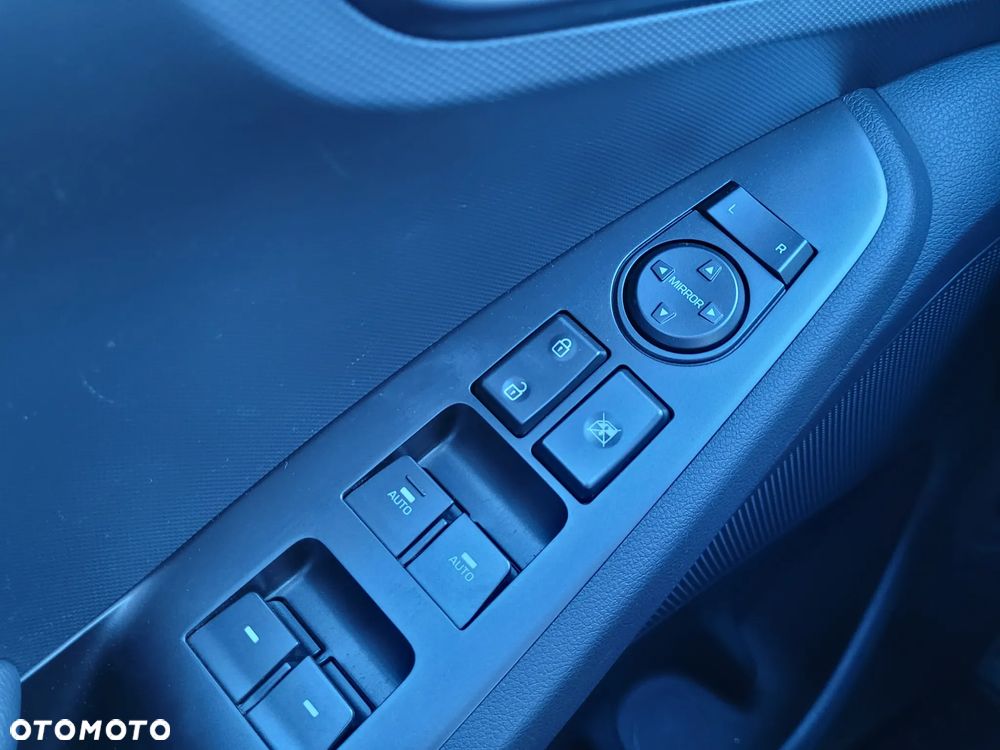 Hyundai IONIQ hybrid Business - 25