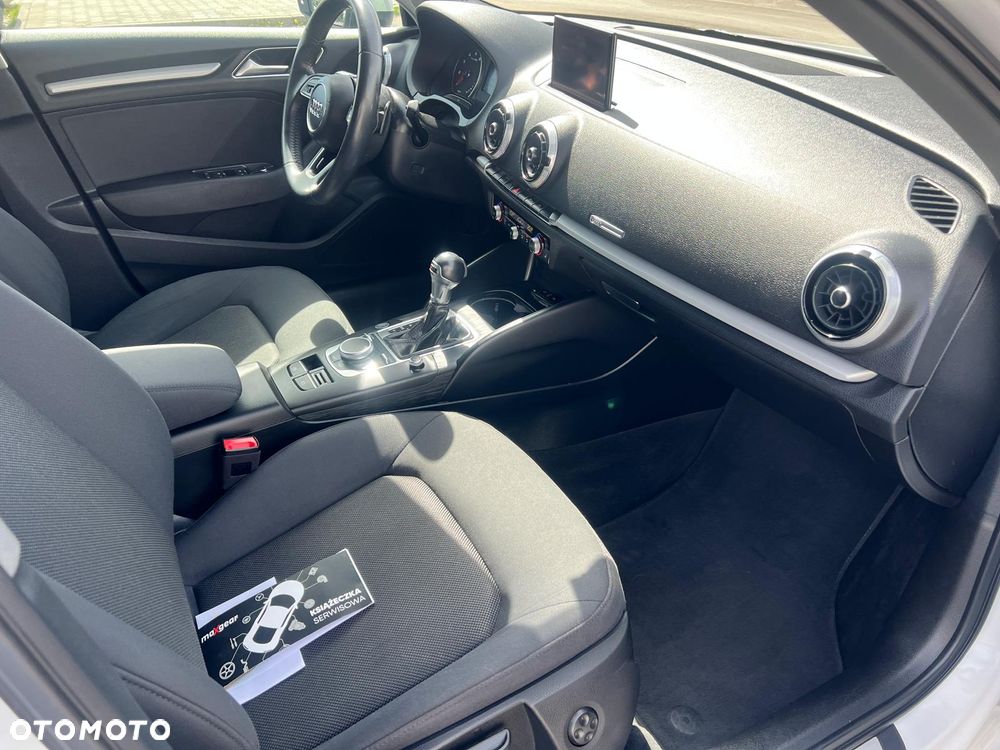 Audi A3 Sportback 1.5 TFSI S tronic - 16