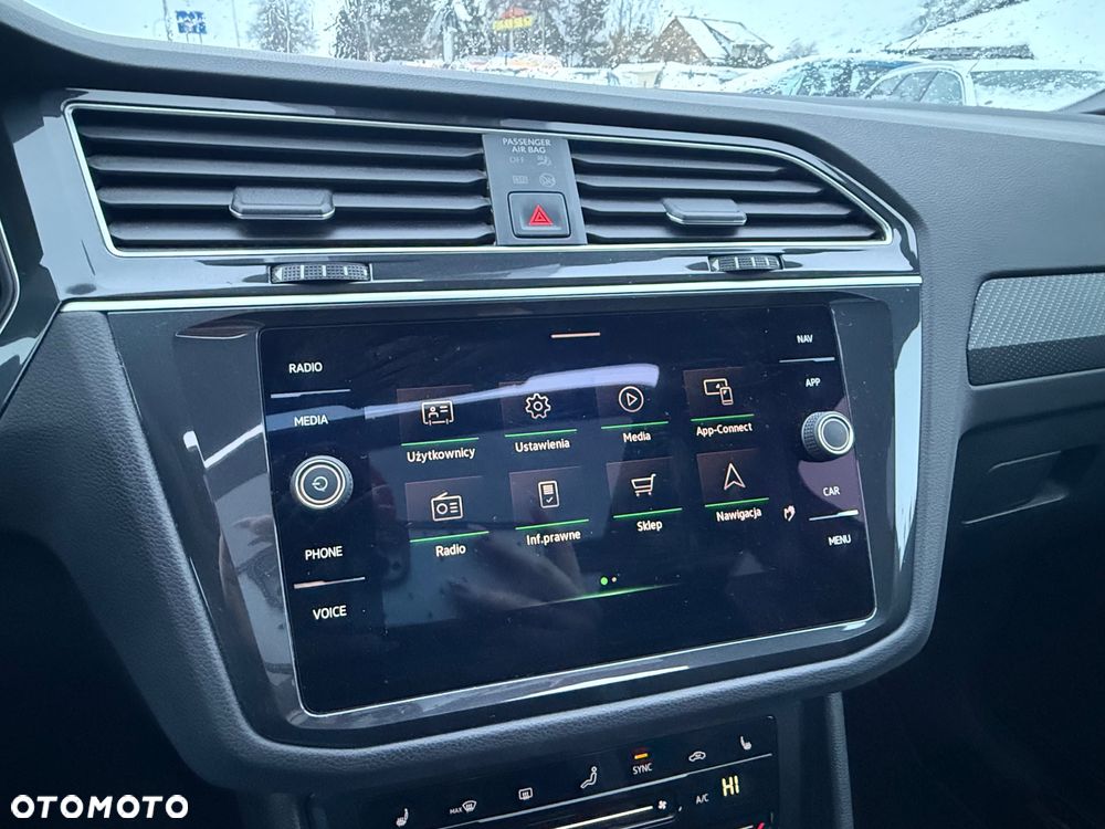 Volkswagen Tiguan 2.0 TDI SCR DSG R-Line - 15