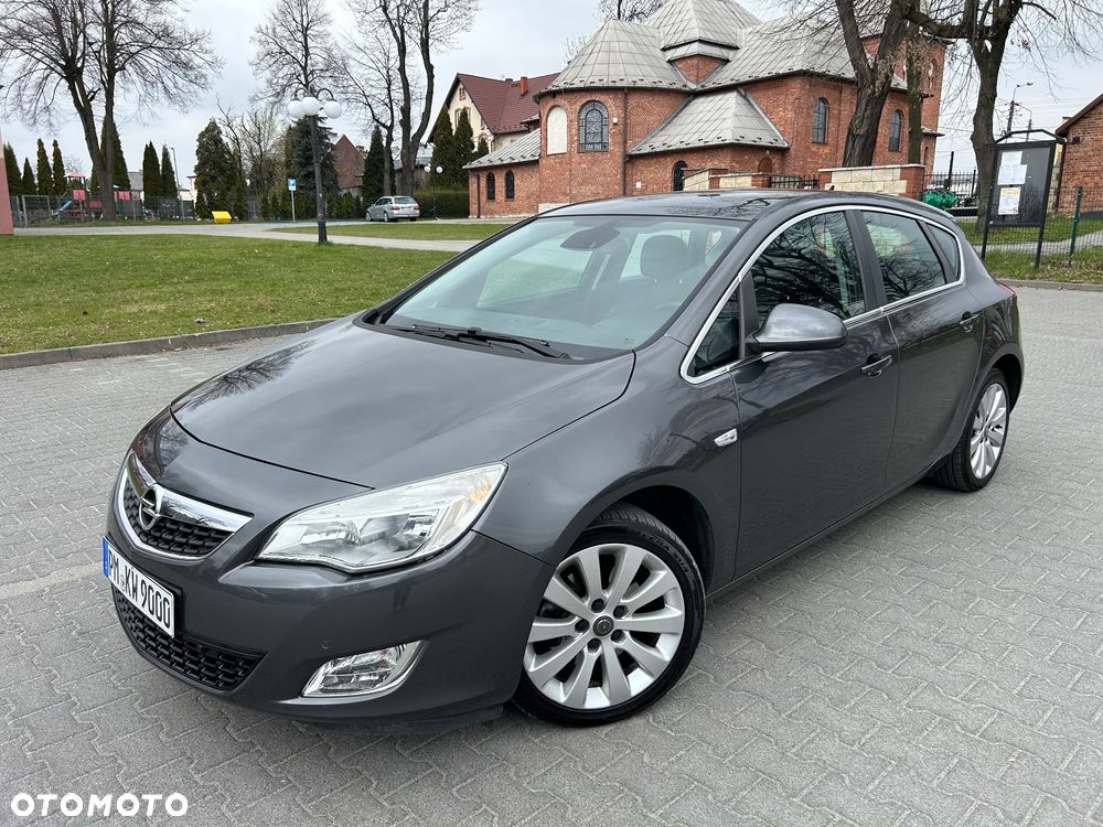 Opel Astra 1.6 Turbo Cosmo - 20