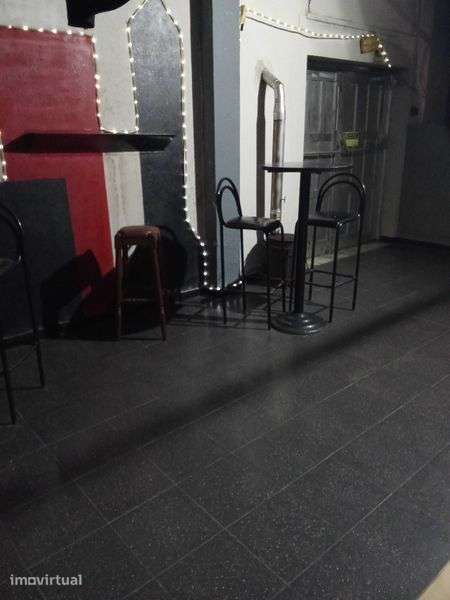 Vende se Bar com 280m2posdibilidade de alterar licença para habitação - Grande imagem: 5/8
