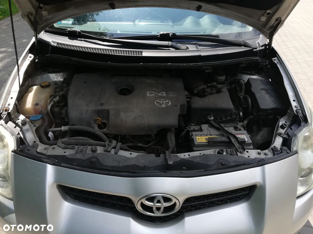 Toyota Auris 2.0 D-4D Luna - 12