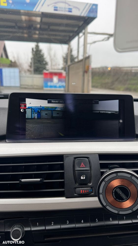 BMW Seria 3 318d - 10