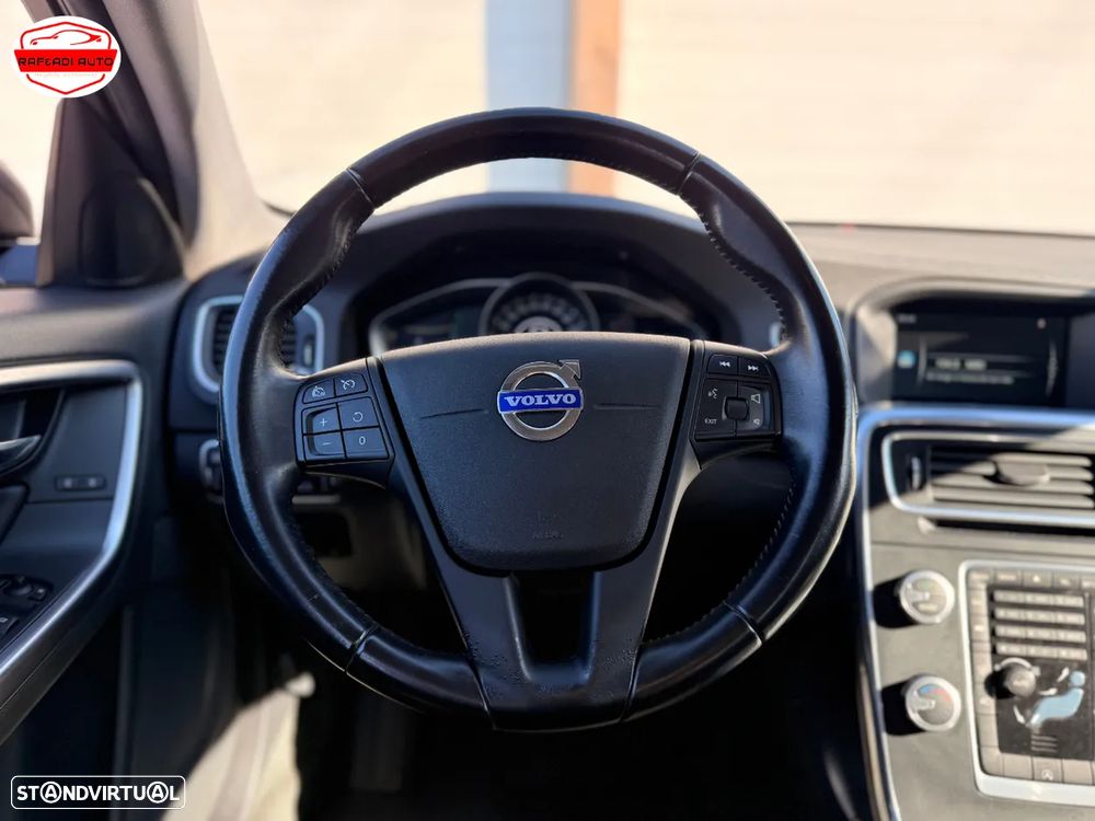 Volvo V60 1.6 D2 Momentum Eco - 18