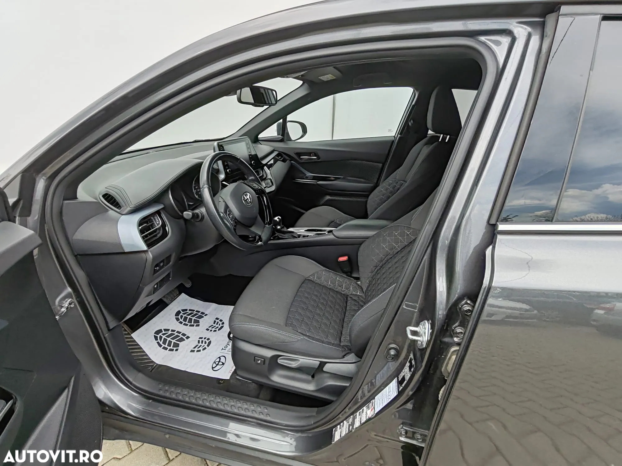 Toyota C-HR 2.0 HSD 184 CP 4x2 CVT Style - 5