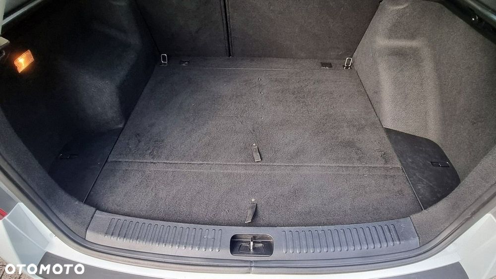 Kia Ceed - 19