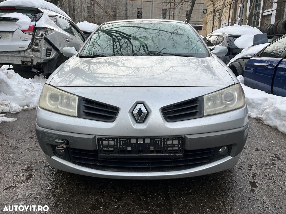Dezmembrez Renault Megane II facelift gri argintiu 1,6 16v 2007 - 4