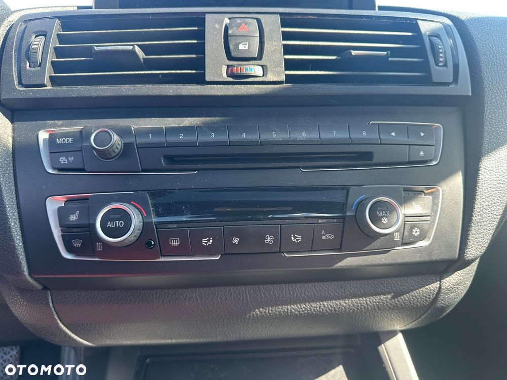 BMW Seria 1 118i Urban Line - 10