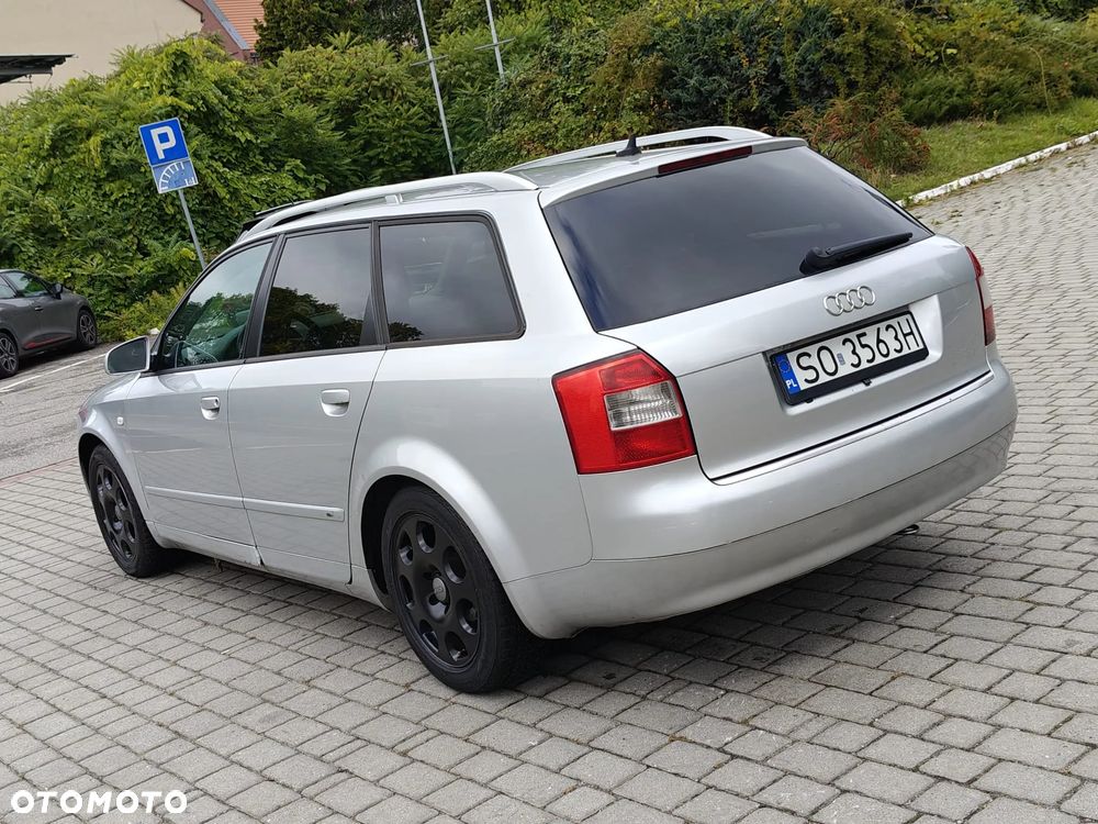 Audi A4 Avant 1.9 TDI Multitronic - 28