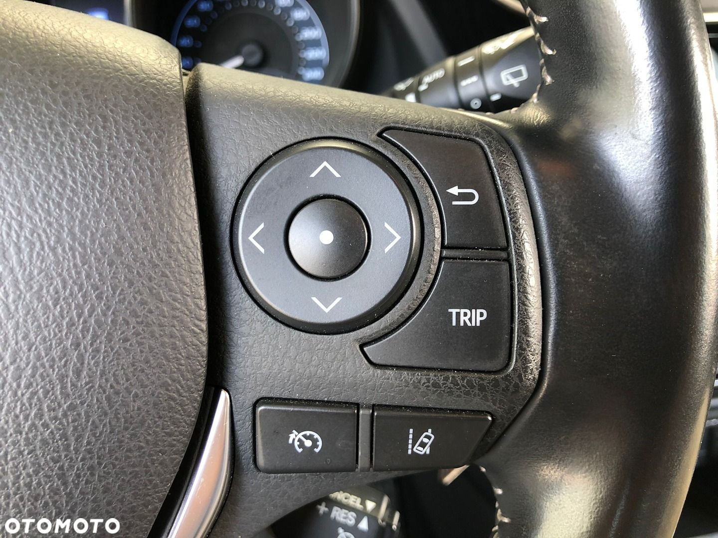 Toyota Auris 1.6 Selection - 28