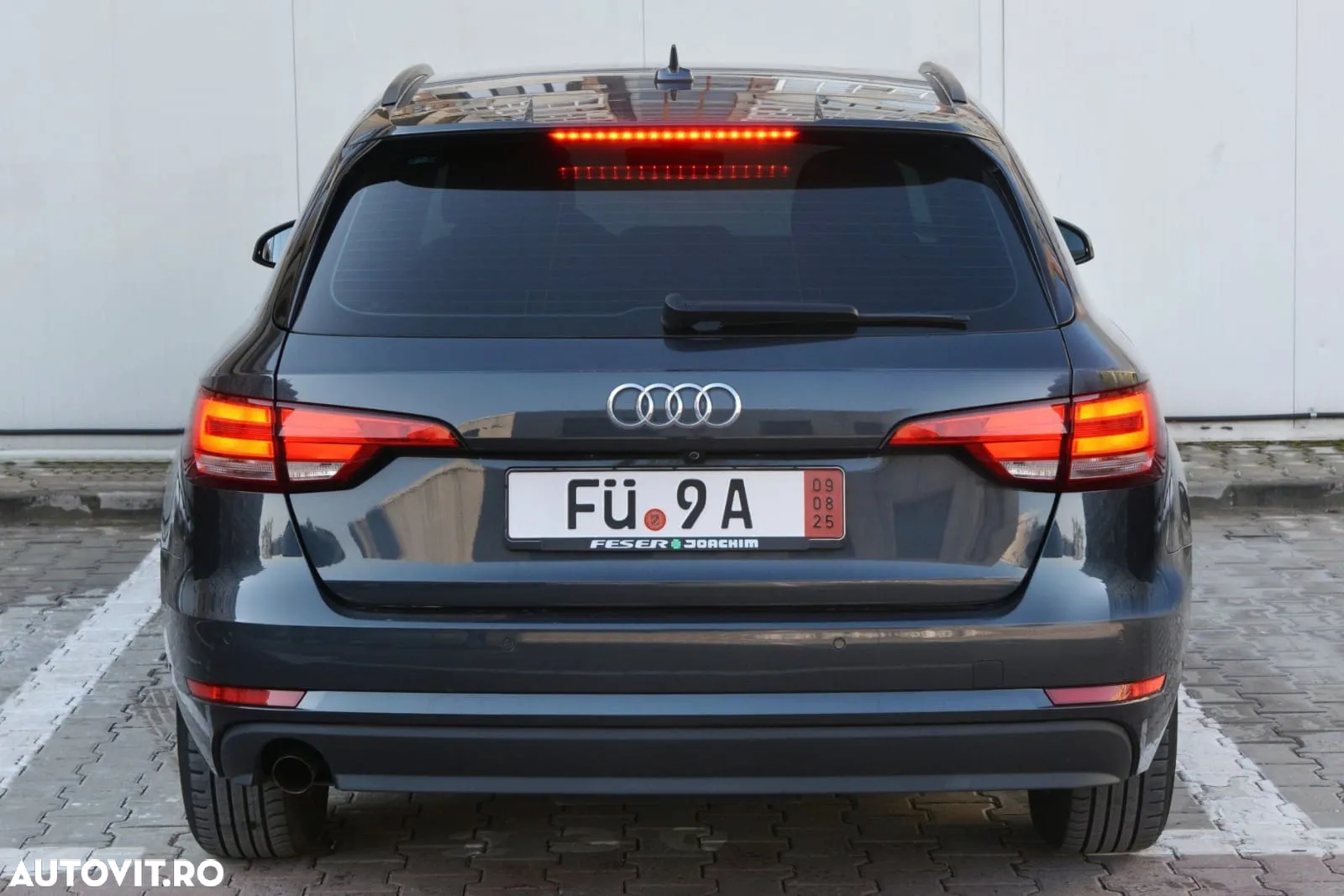 Audi A4 Avant 2.0 TDI - 4