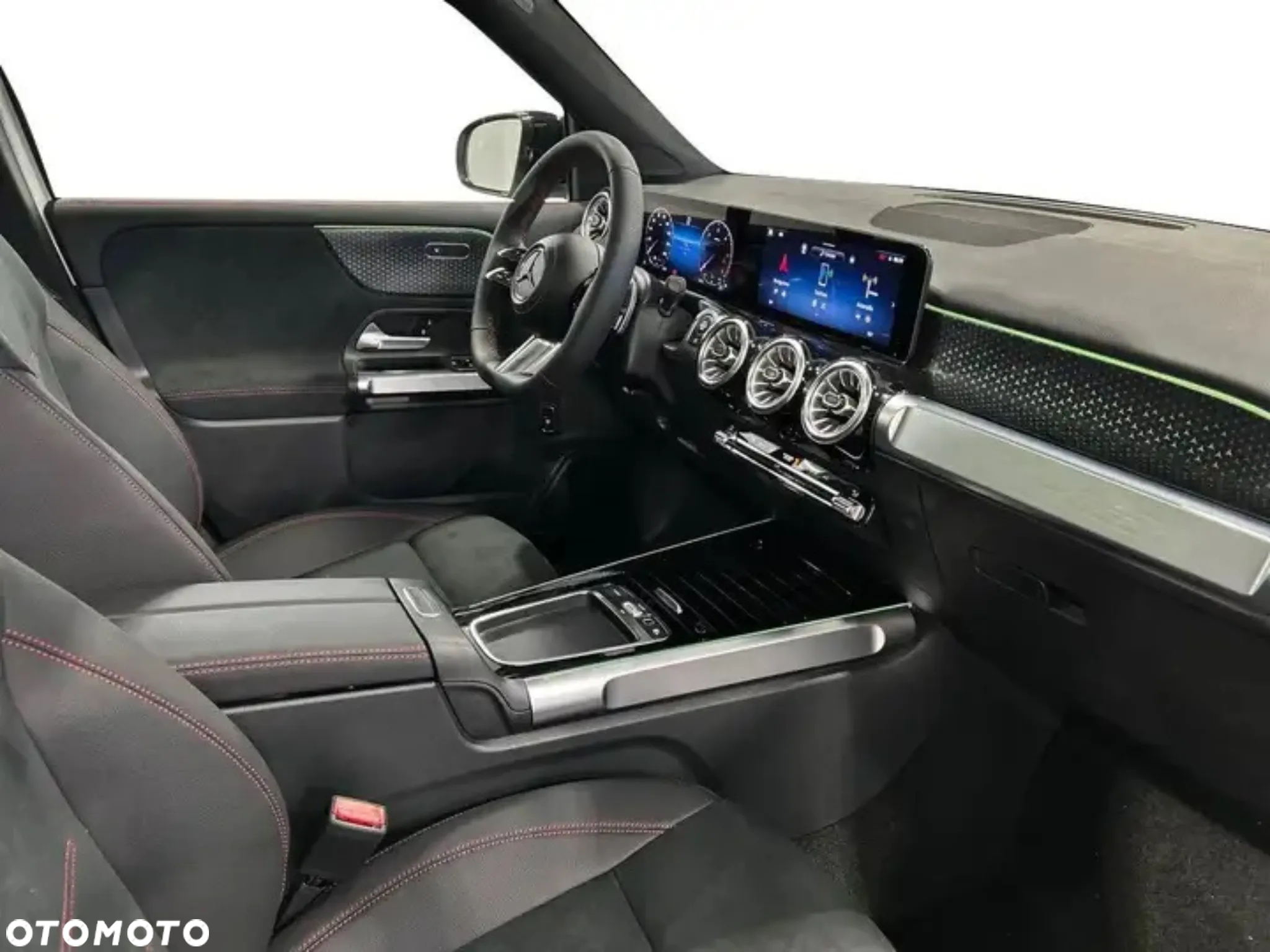 Mercedes-Benz GLB 200 mHEV AMG Line 7G-DCT - 13