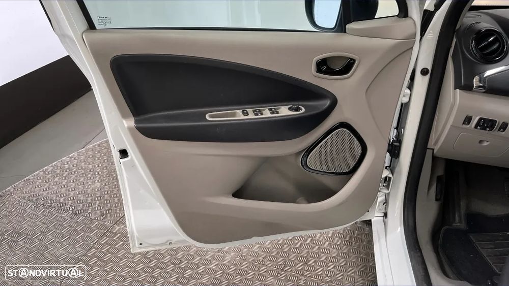 Renault Zoe - 15