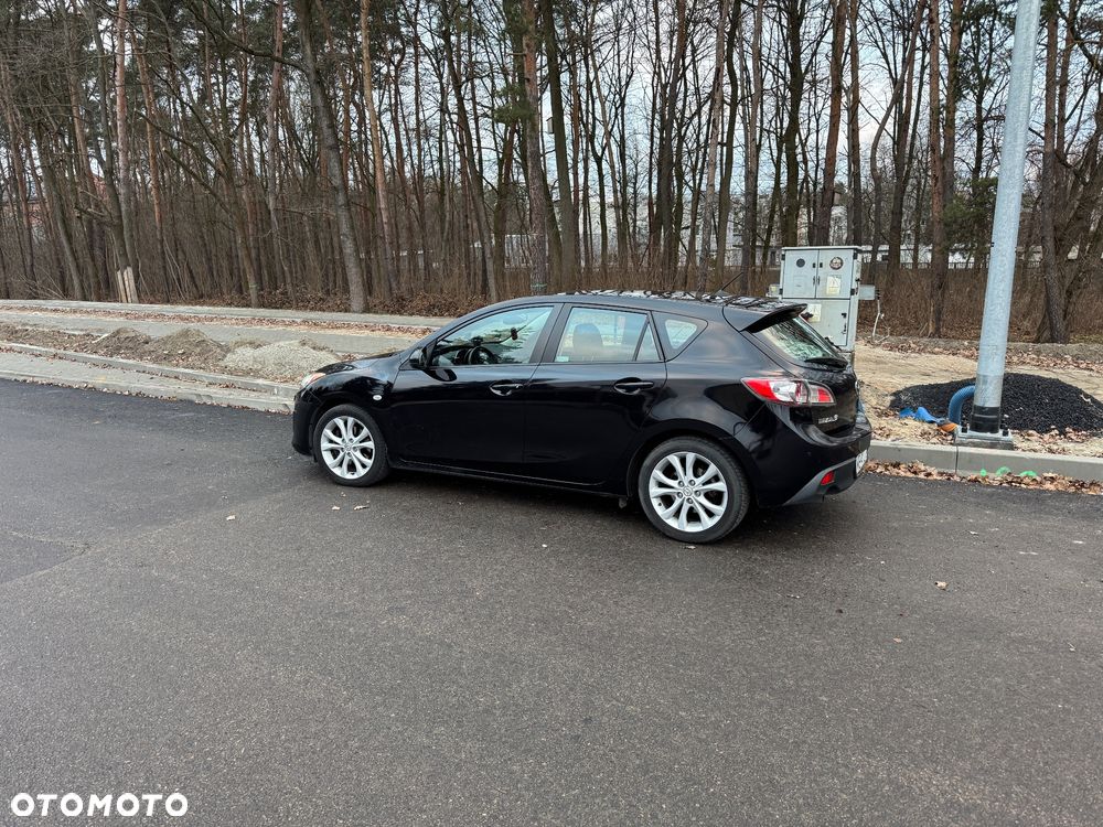 Mazda 3 2.0 Exclusive + - 6