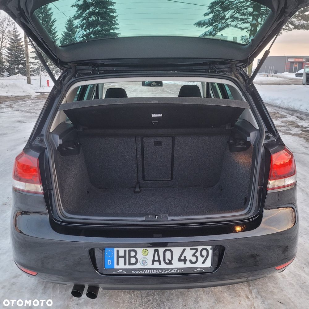 Volkswagen Golf - 24