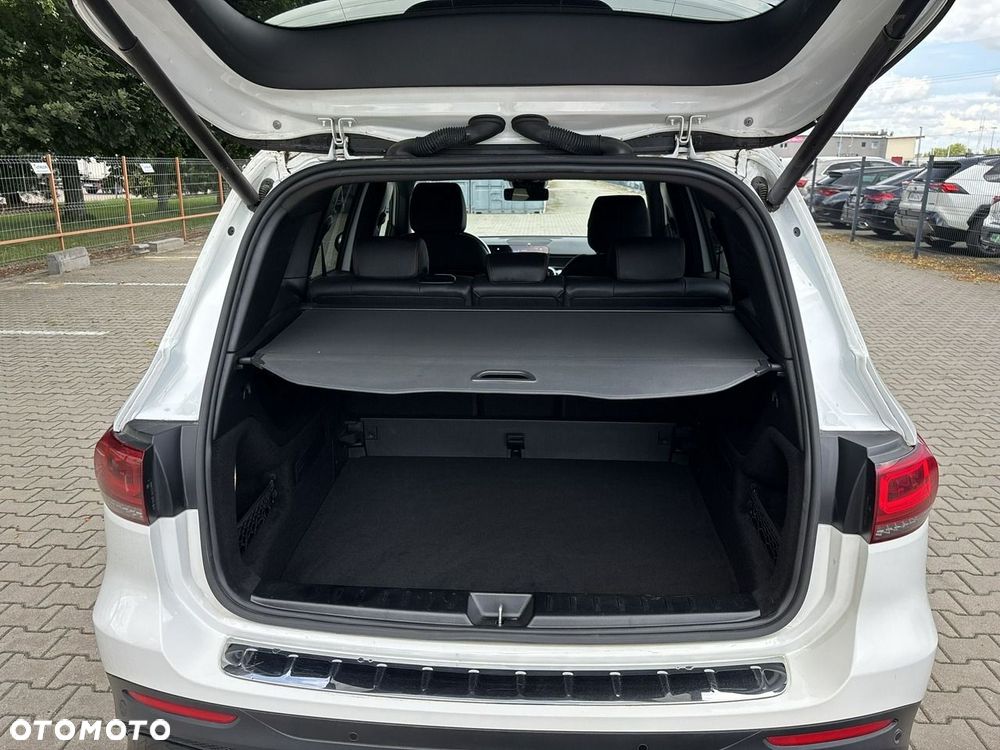 Mercedes-Benz GLB 200 7G-DCT - 21