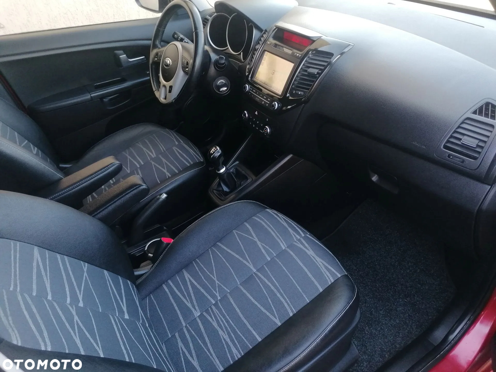 Kia Venga 1.4 CVVT Titanium Collection - 18