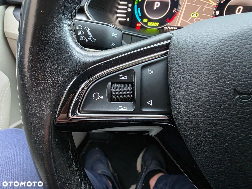 Skoda Superb 1.4 TSI Plug-In Hybrid Style DSG - 19