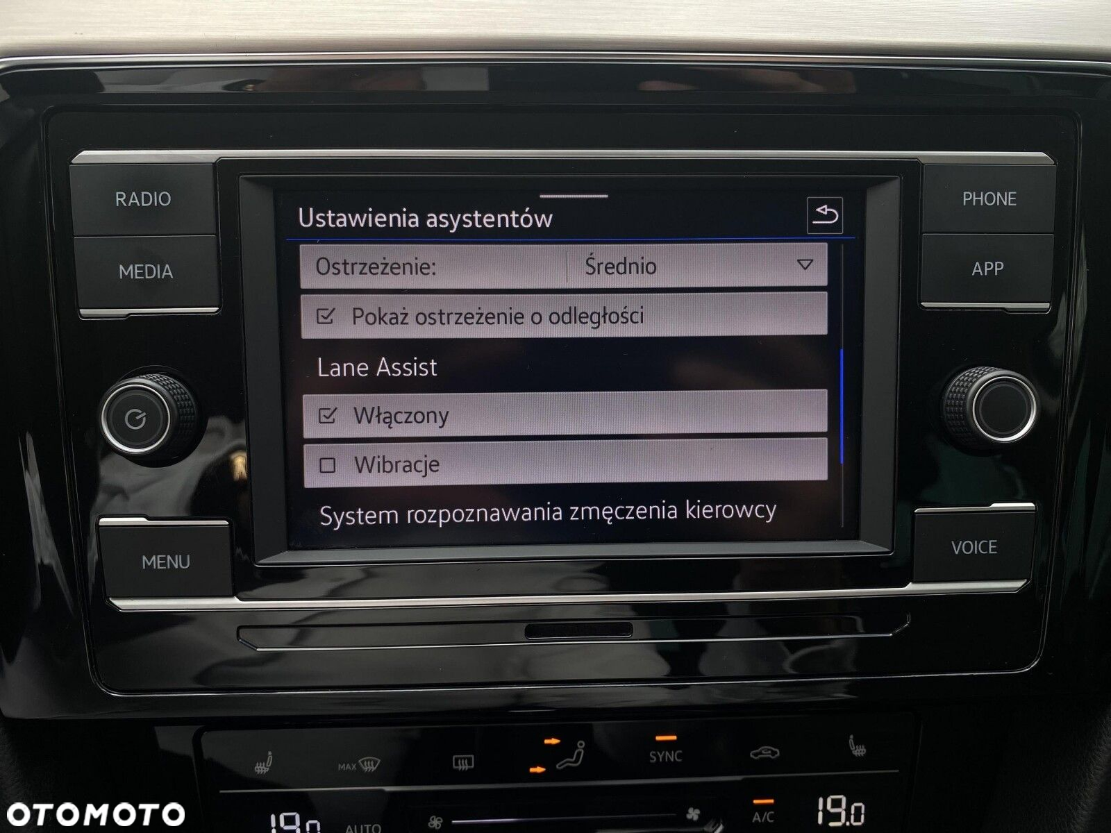 Volkswagen Passat 2.0 TSI Elegance DSG - 25
