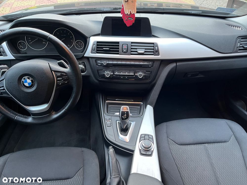 BMW Seria 3 - 16