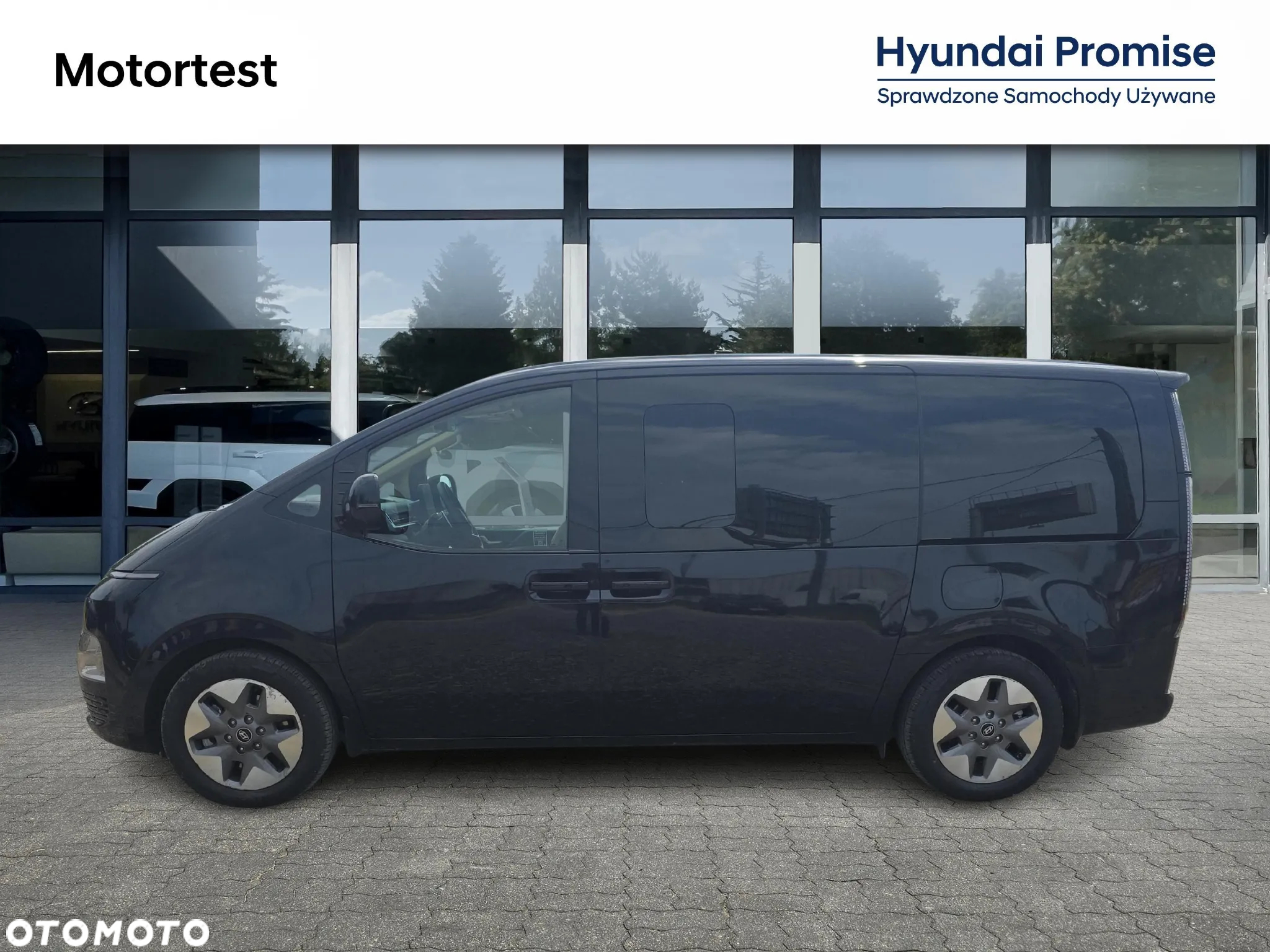 Hyundai Staria 1.6 T-GDI HEV Smart VIP - 2