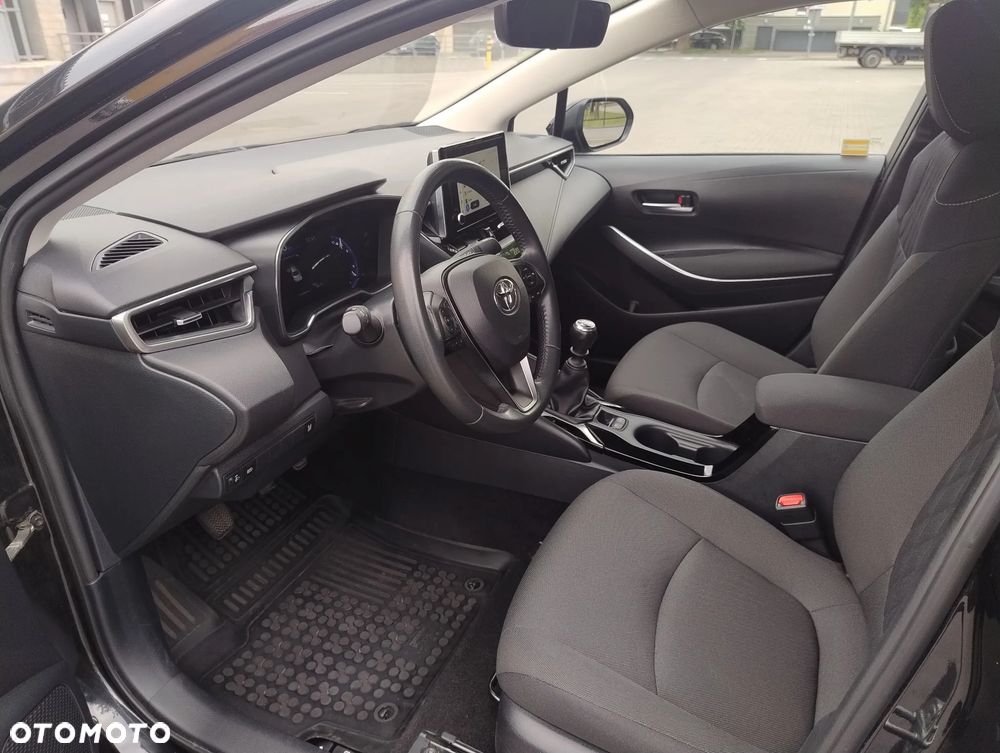 Toyota Corolla 1.5 Comfort - 23