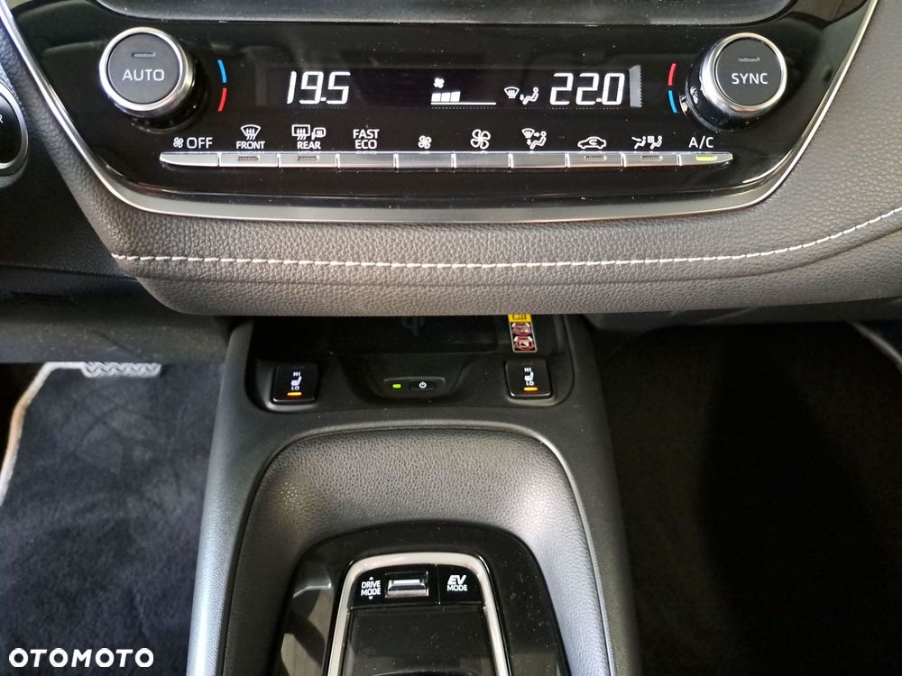 Toyota Corolla 1.8 Hybrid Comfort - 27