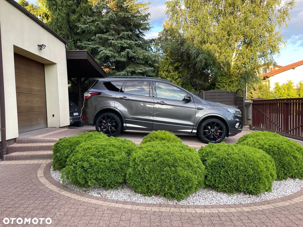 Ford Kuga 2.0 TDCi 4x4 ST-Line - 19