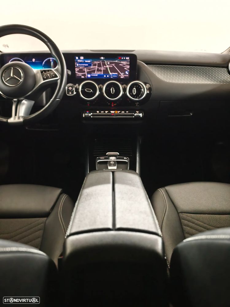 Mercedes-Benz GLA 200 Progressive - 17