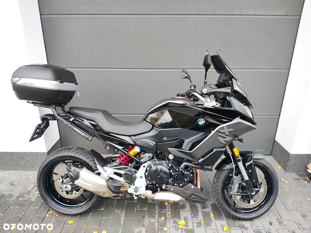 BMW XR - 15