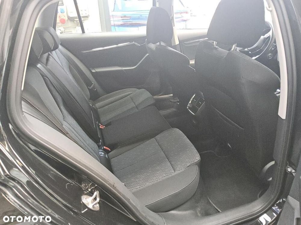Skoda Octavia 2.0 TDI Style DSG - 8