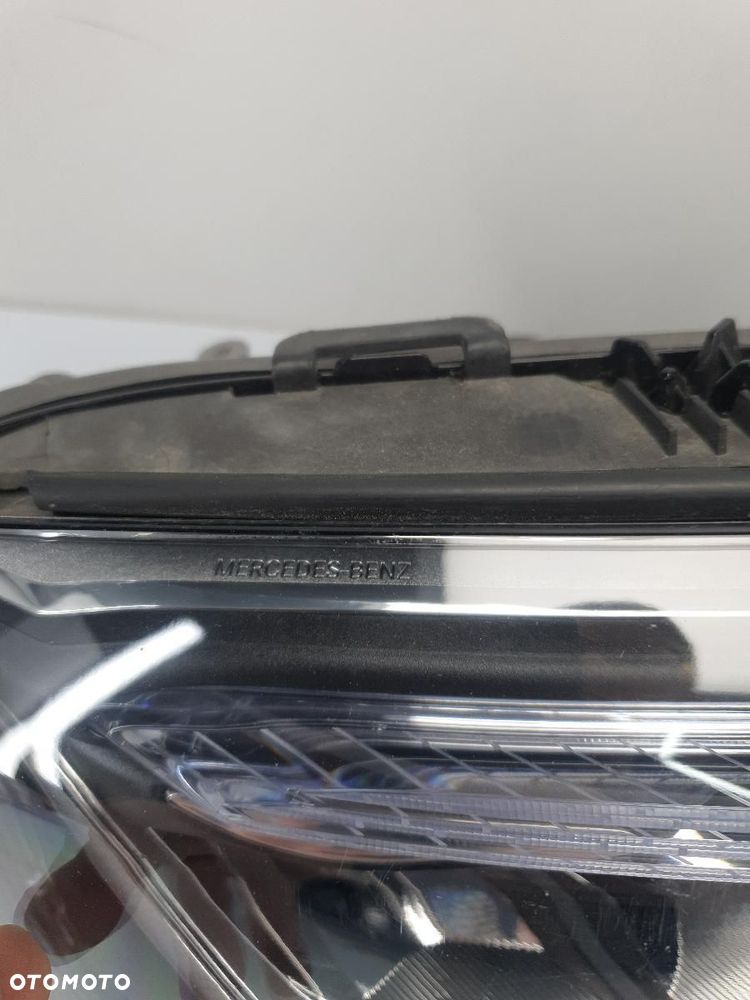 REFLEKTOR LAMPA PRAWA LED MERCEDES GLB A2479067403 - 2