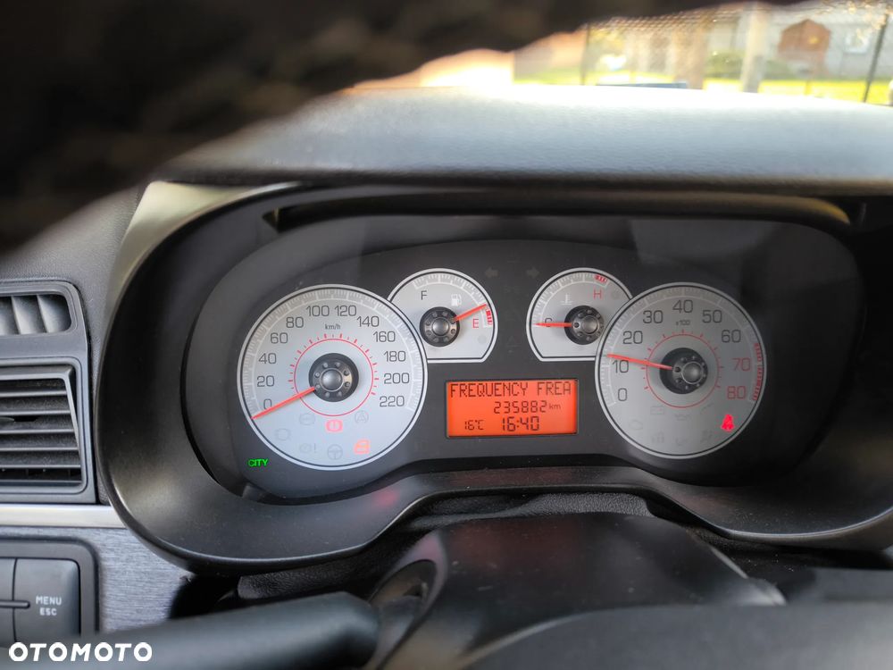 Fiat Grande Punto 1.4 16V Sport - 14