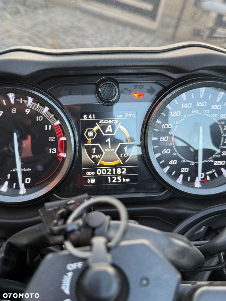 Suzuki Hayabusa - 12